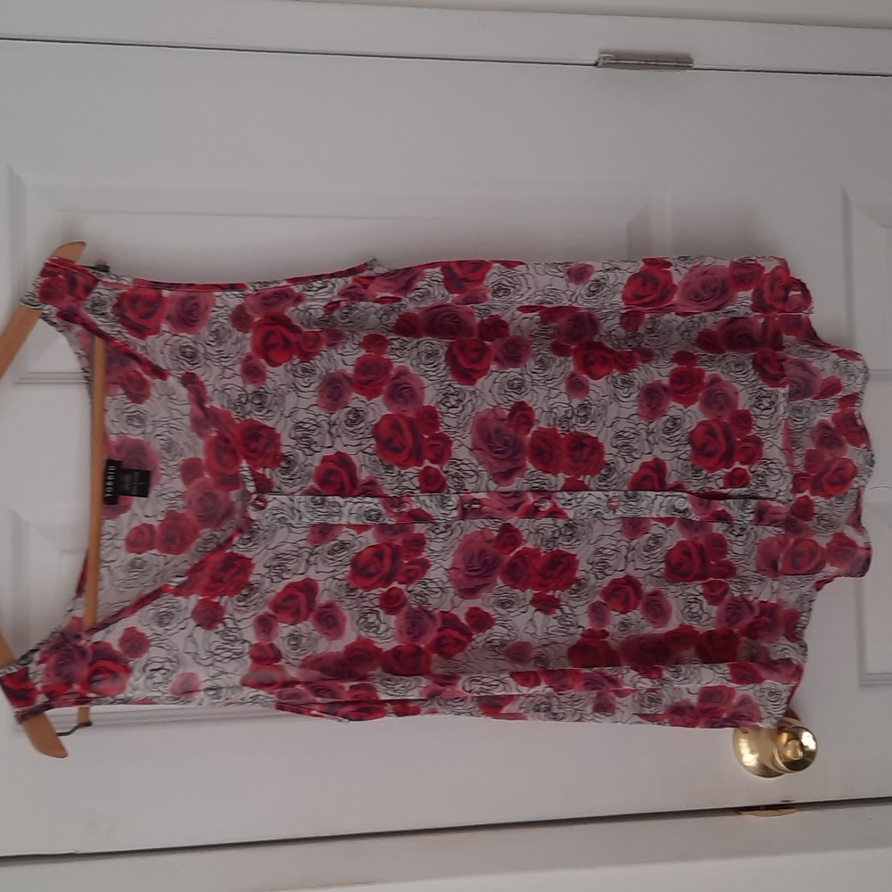 Torrid sheer floral tank top size 1